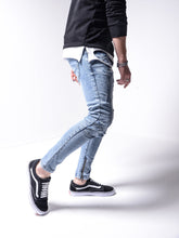 Load image into Gallery viewer, Distressed Washed Jeans