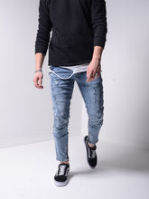 Load image into Gallery viewer, Distressed Washed Jeans