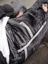 Load image into Gallery viewer, Distressed White Stripes Jeans